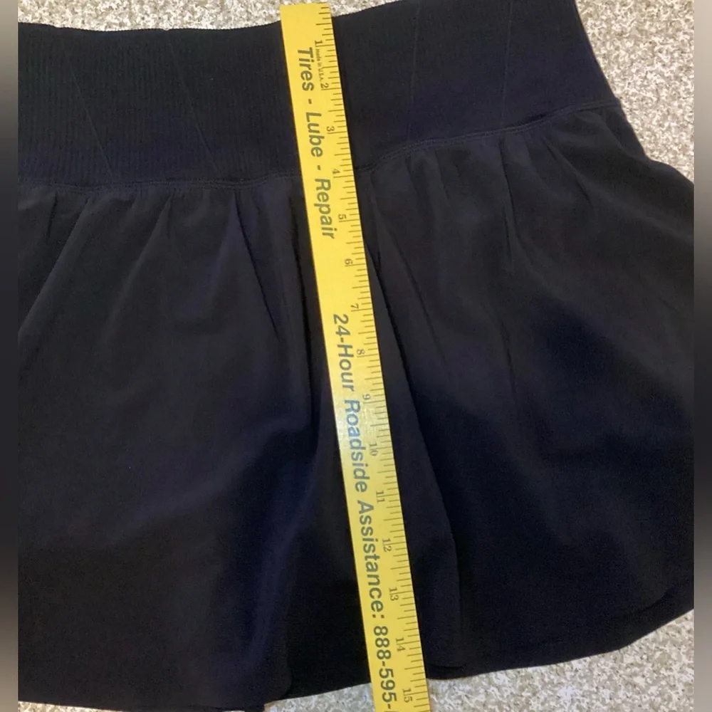 Offline by aerie Black Flowy Skort Medium - Picture 5 of 10